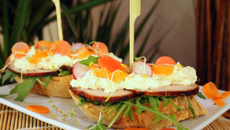 Pincho façon Banh-mi au Carré frais fouetté