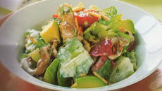 Salade chaude de poulet à la coriande