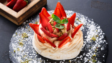 Pavlova aux fraises
