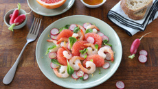 Salade de pomelo, crevettes et radis