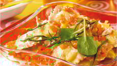 Raviolis au jambon, sauce douce au ketchup