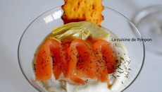 Verrine à la crème d'artichaut et thon en tapenade accompagnée de saumon fumé