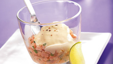 Mon chaud froid de tartare de saumon au sabayon de lait en poudre parfumé aux épices