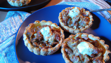 Tartelettes croquantes au Roquefort et à la crème de marrons