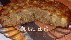 Moelleux aux pommes, aux raisins et à la noisette