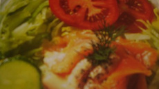 Nids de saumon fumé aux crevettes et champignons