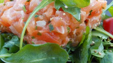 Tartare aux deux saumons à l'huile de sésame