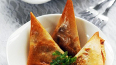 Triangles croustillants au Confit d'Aubergines et au fromage