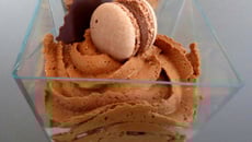 Mousse au chocolat rapide sur lit de croquant au chocolat