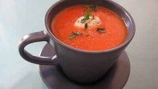 Soupe tomato-poivron-coing réglissée