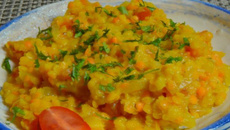 Dahl de lentilles roses ou petit curry végétarien