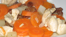Émincé de poulet aux carottes et raisins