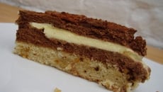 Délicieux au chocolat et aux noisettes, cœur de cardamome