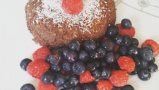 Bowl Cake cacao fruits rouges