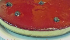 Bavarois d'avocats et son miroir de mûres sauvages