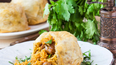 Riz pilaf à l'agneau dans son dôme