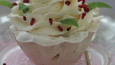 Cupcake très croustillant aux fraises et à la verveine