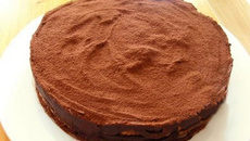 Opéra tout chocolat aux éclats de Nougatine