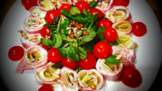 Salade aux rouleaux de jambon-fromage