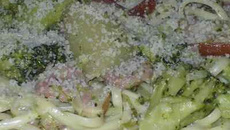 Linguines de printemps aux brocolis et lard fumé