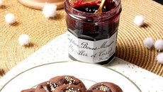 Sablés chocolatés - Confiture de Myrtilles et Cassis Bonne Maman