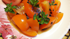 Kaki persimonet sa vinaigrette de légumes