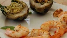 Artichauts violets en duo et scampis poêlés