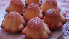 Mini savarin merendine 'lunari'