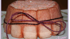 Charlotte à l'ananas litchi et biscuits de Reims