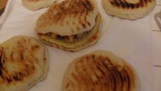 Chapati quand tu nous tient!