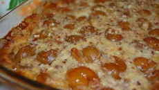 Gratin de mirabelles aux noisettes et aux amandes