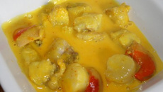 Lotte et Saint-Jacques à la sauce au safran