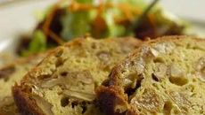 Cake aux Noix du Périgord et canard confit