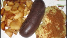 Boudin noir aux pommes caramélisées et sa purée croquante