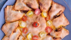 Pizza soleil au saucisson sec Isla Délice Halal