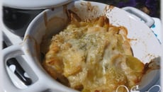 Cassolette poireaux-poulet sauce à la moutarde maison