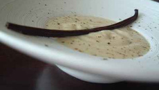 Velouté de topinambours à la vanille et au foie gras