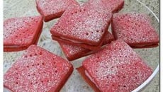 Sablés fourrés de ganache à la fraise, ou BN artisanaux !