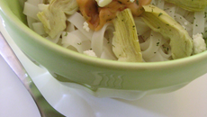 Bô Bun végétarien artichaut, feta et sauce au peanut butter