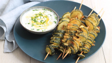 Brochettes de spirales de courgettes