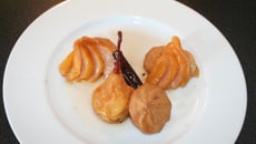 Poires aux épices et biscuits sablés