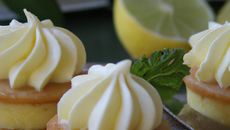 Minis cakes au citron et crème de citron