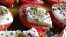 Tomates mozza aux herbes de provence