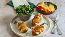 Pommes de terre à la suédoise aux tranches végé lentilles corail et fromage à raclette