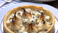 Tartelette fine aux poires et Roquefort