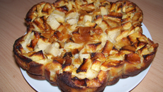 Gâteau aux pommes et au rhum