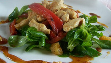 Salade thaï au poulet tiède