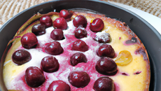 Clafoutis aux cerises tiède