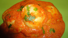 Raviolis à la ricotta au coulis de poivrons