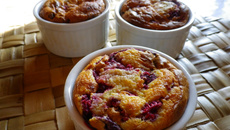 Clafoutis aux framboises et aux amandes